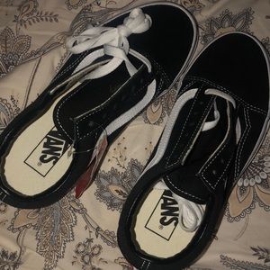 Black and white vans